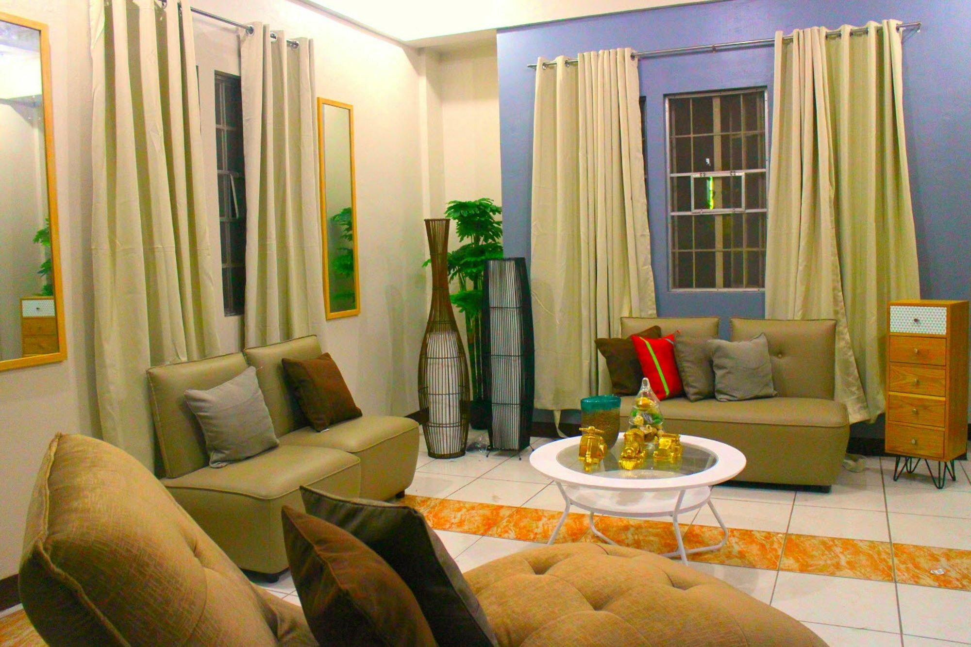 Tagaytay Modern Guesthouse - City Center タガイタイ エクステリア 写真