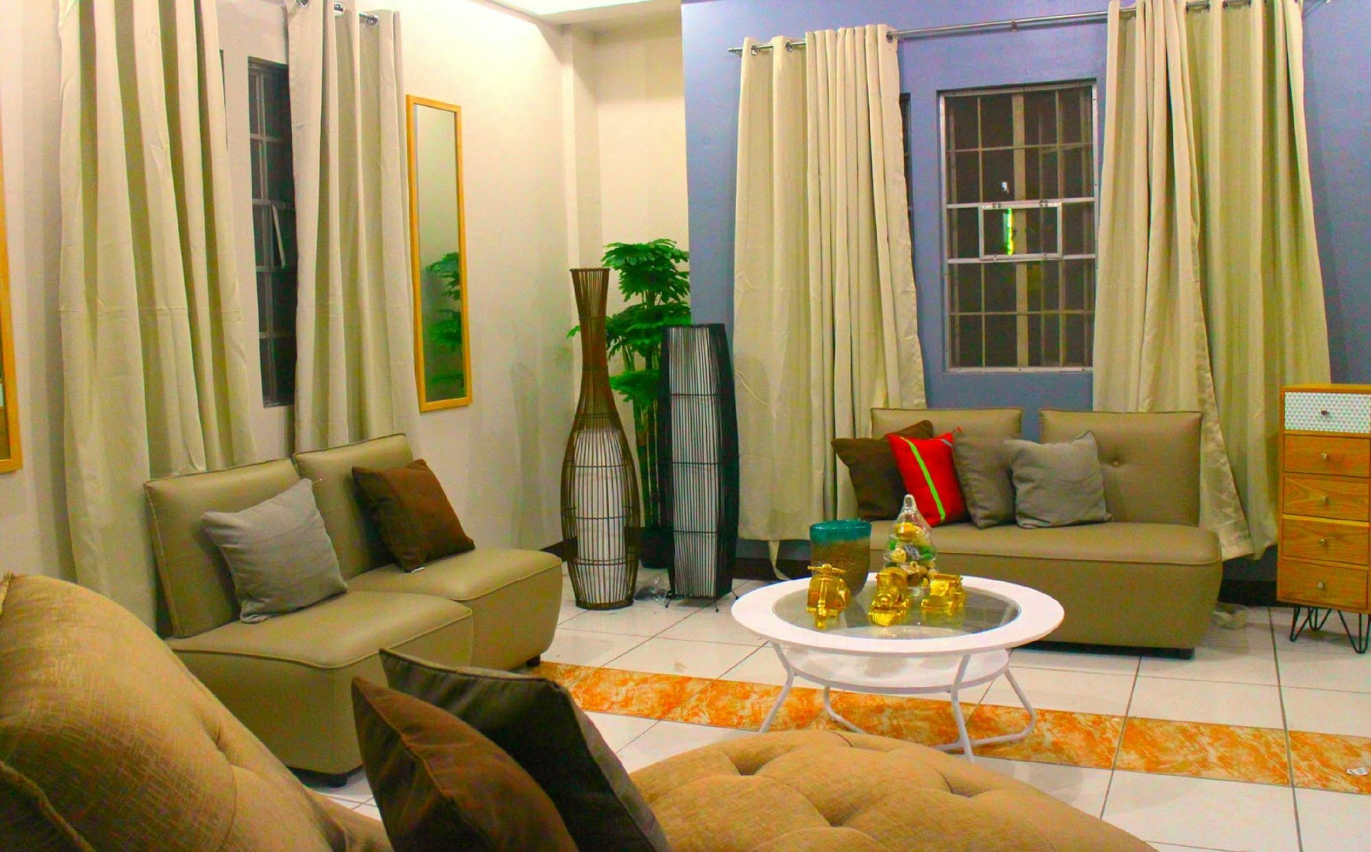 Tagaytay Modern Guesthouse - City Center タガイタイ エクステリア 写真