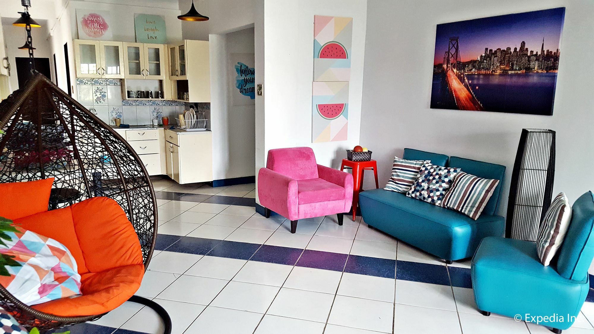 Tagaytay Modern Guesthouse - City Center タガイタイ エクステリア 写真